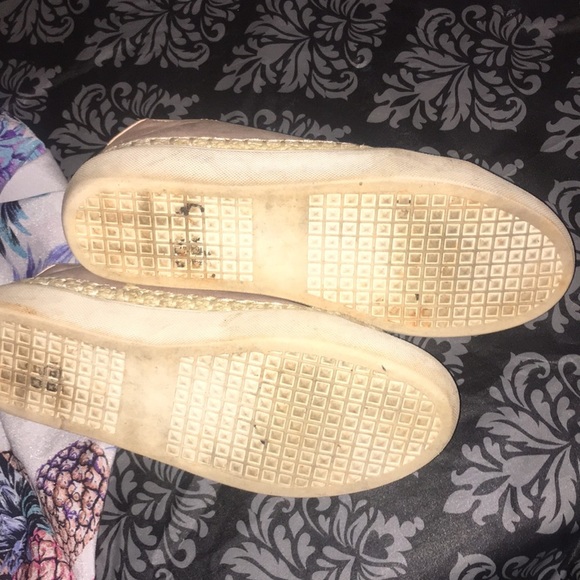 Light Pink Slip-On Laceless Tennis Shoes Sz 9 - Picture 6 of 7